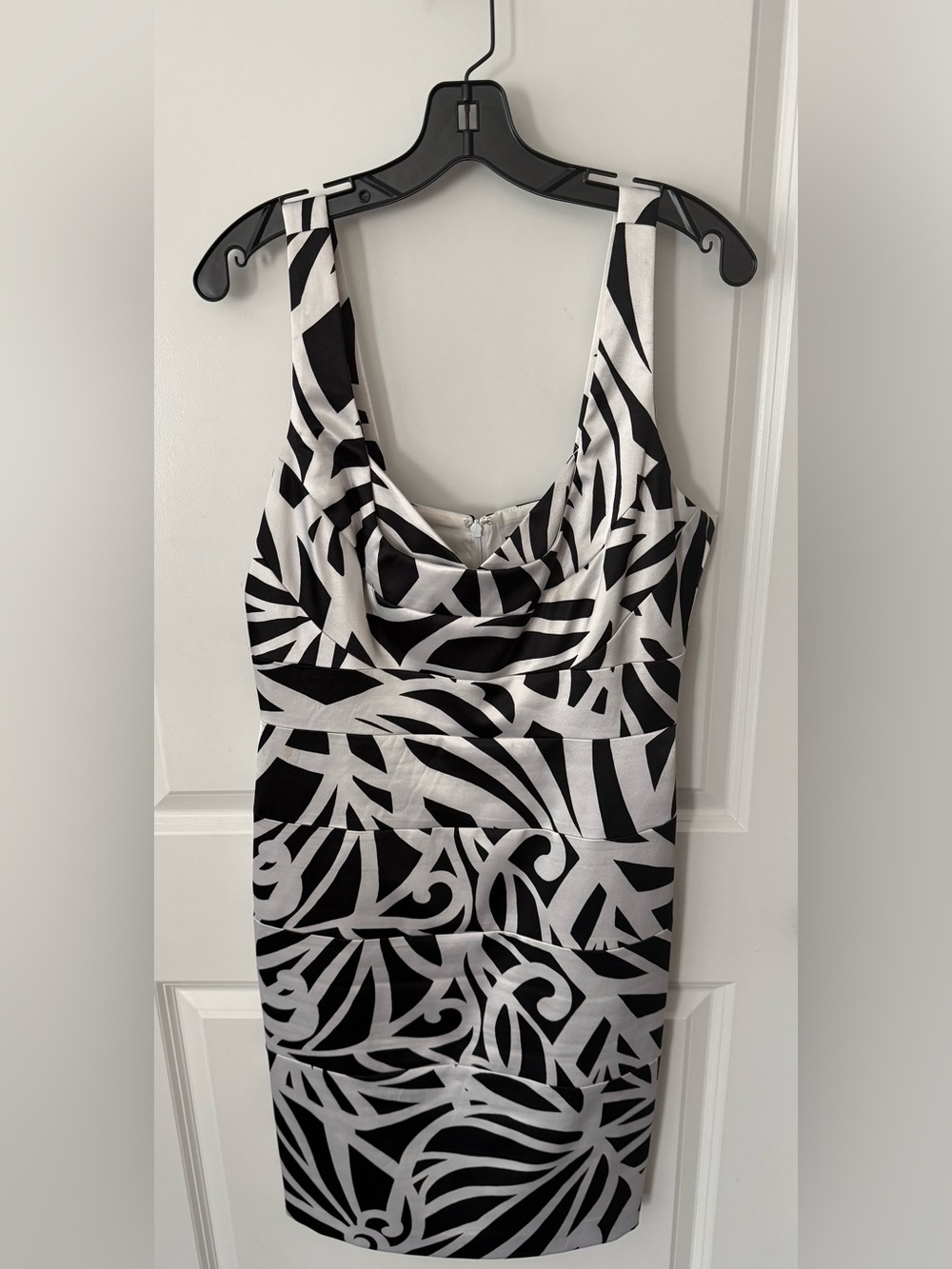 White House Black Market Black and White Abstract Dress